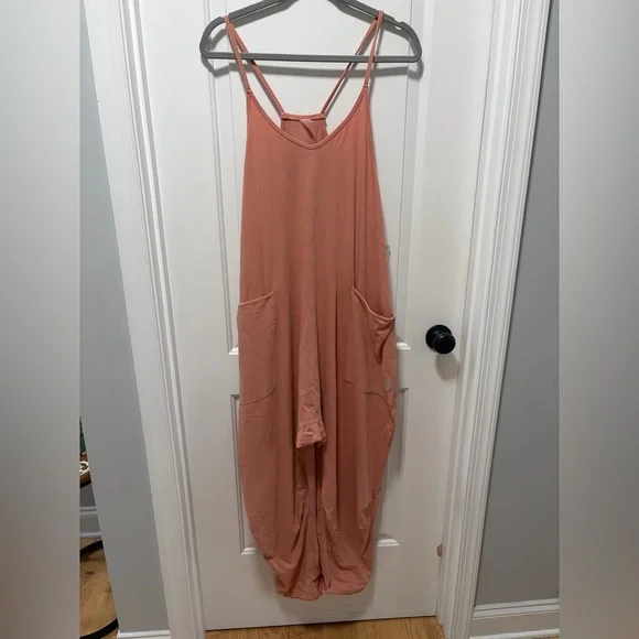 FP Movement Hot Shot Onesie NWT size Small in Petal Pink One Piece Jumpsuit - Picture 3 of 11